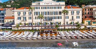 Grand Hotel Alassio Resort & Spa - Alassio - Toà nhà