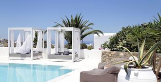 Livin Mykonos Hotel - Mykonos - Pool