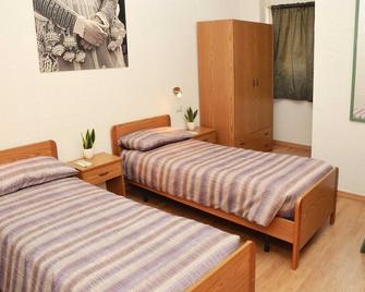 Green Gallery Hotel and Restaurant - Muravera - Habitación