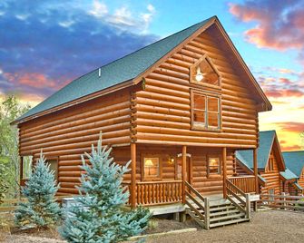 Swimming in Paradise Holiday home - Sevierville - Edificio