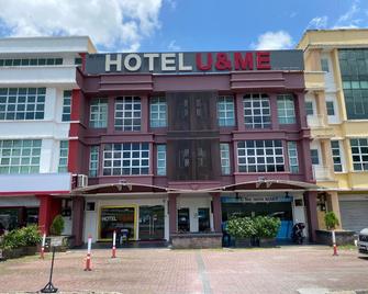 Hotel U and Me - Kulai - Gebouw