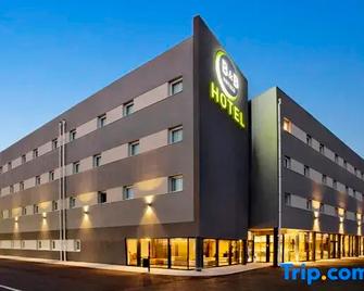 B&b Hotel Alicante Centro - Alicante - Building