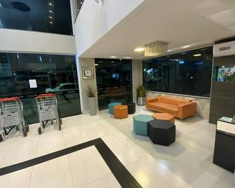 Hotel Avalon Maringá - Maringá - Σαλόνι ξενοδοχείου