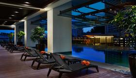V E Hotel & Residence - Kuala Lumpur - Pool