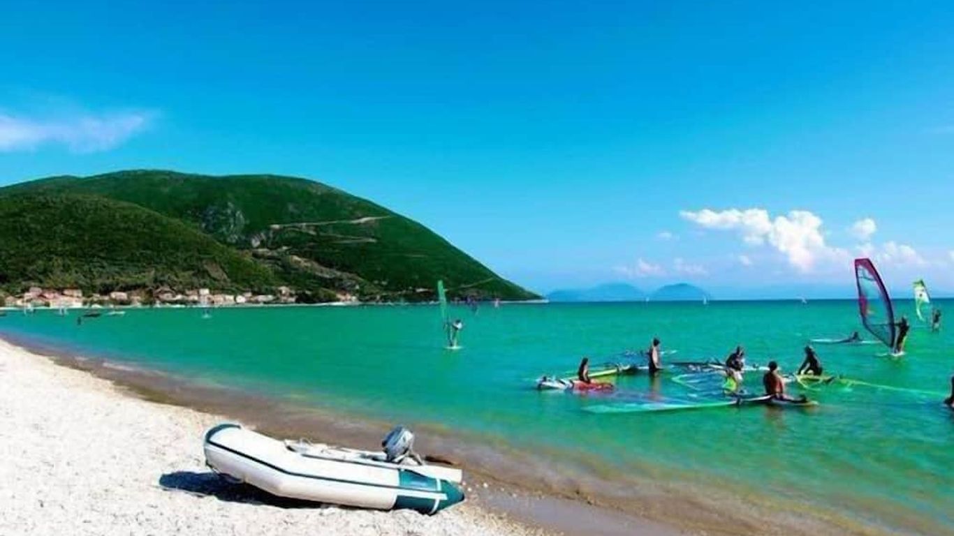 國賓酒店 - 雷夫卡達