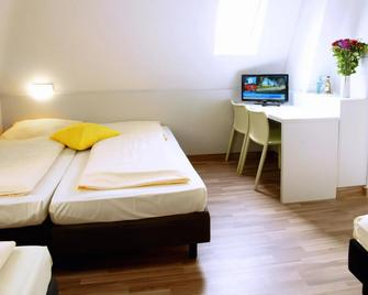 Colour Hotel - Frankfurt/ Main - Phòng ngủ