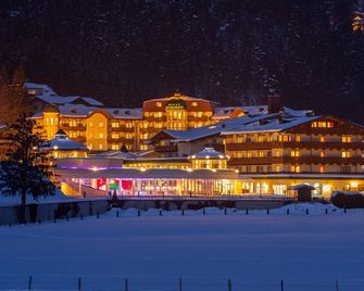Hotel Seehof - Walchsee - Budova