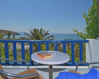 Akti Aegeou - Laouti - Balcón