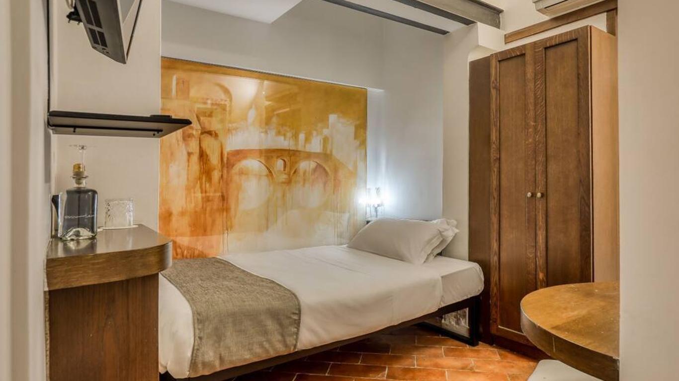 Luxury Navona