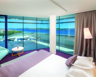 Hotel Olympia Sky - וודיצה - חדר שינה