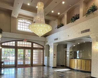 Park Suites Hotel - South El Monte - Lobby