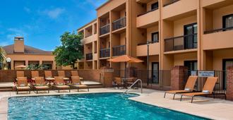 Courtyard By Marriott Baton Rouge Acadian Centre/LSU Area - Baton Rouge - Pool