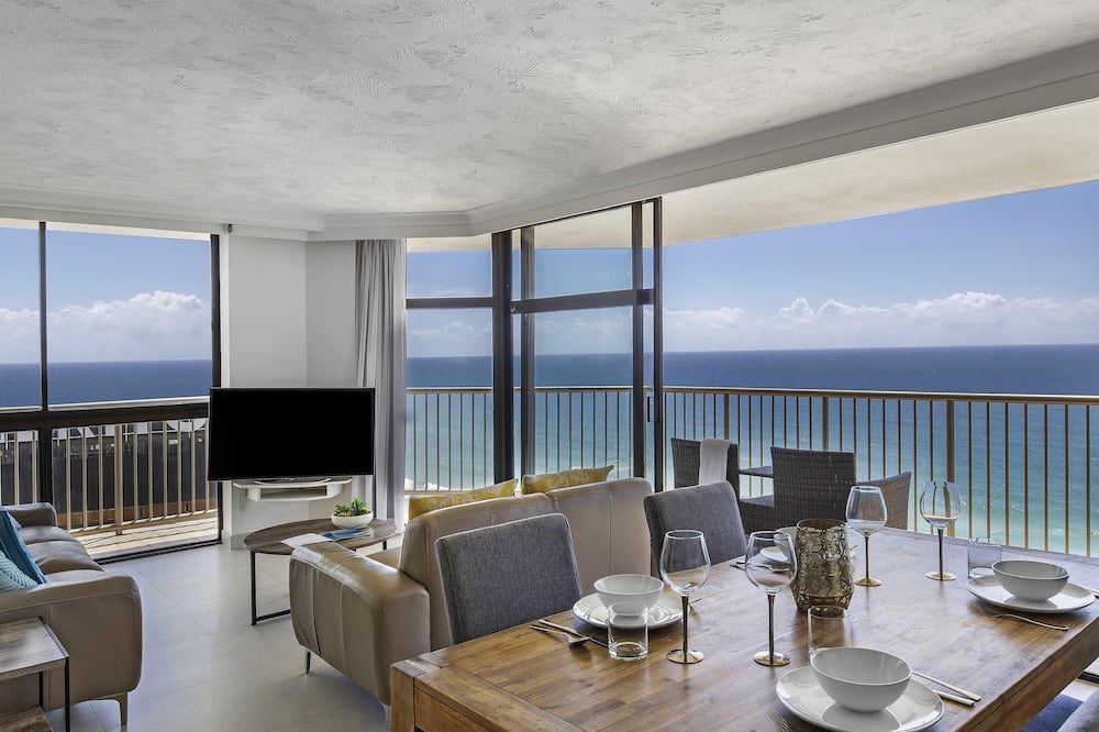 Breakfree Imperial Surf Surfers Paradise