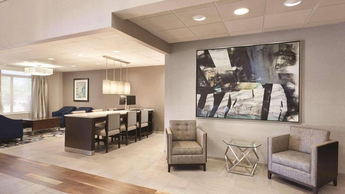 Pace Hotel Addison