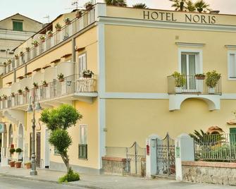 Hotel Noris - Ischia - Building