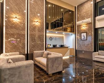 One Sakon Nakhon Hotel - Sakhon Nakhon - Lobby