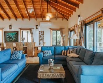 Private Waterfront 5 Bedroom Villa! Stunning views from every room! - Saint Thomas Island - Pokój dzienny