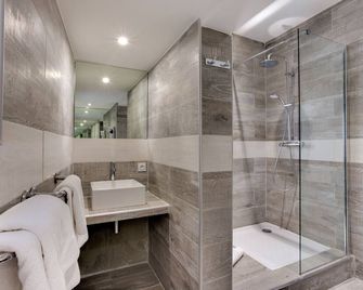Hôtel Restaurant la Corniche - San-Martino-di-Lota - Salle de bain