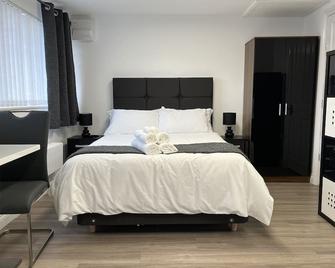 Man Studio - Stereoshower Freeparking 5min-Metro - Mánchester - Habitación