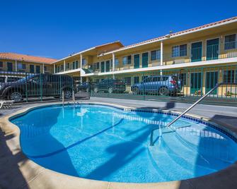 Comfort Inn Beach-Boardwalk Area - Santa Cruz - Pool