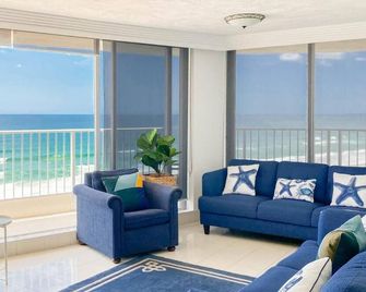 Beachside Tower Apartment - Main Beach