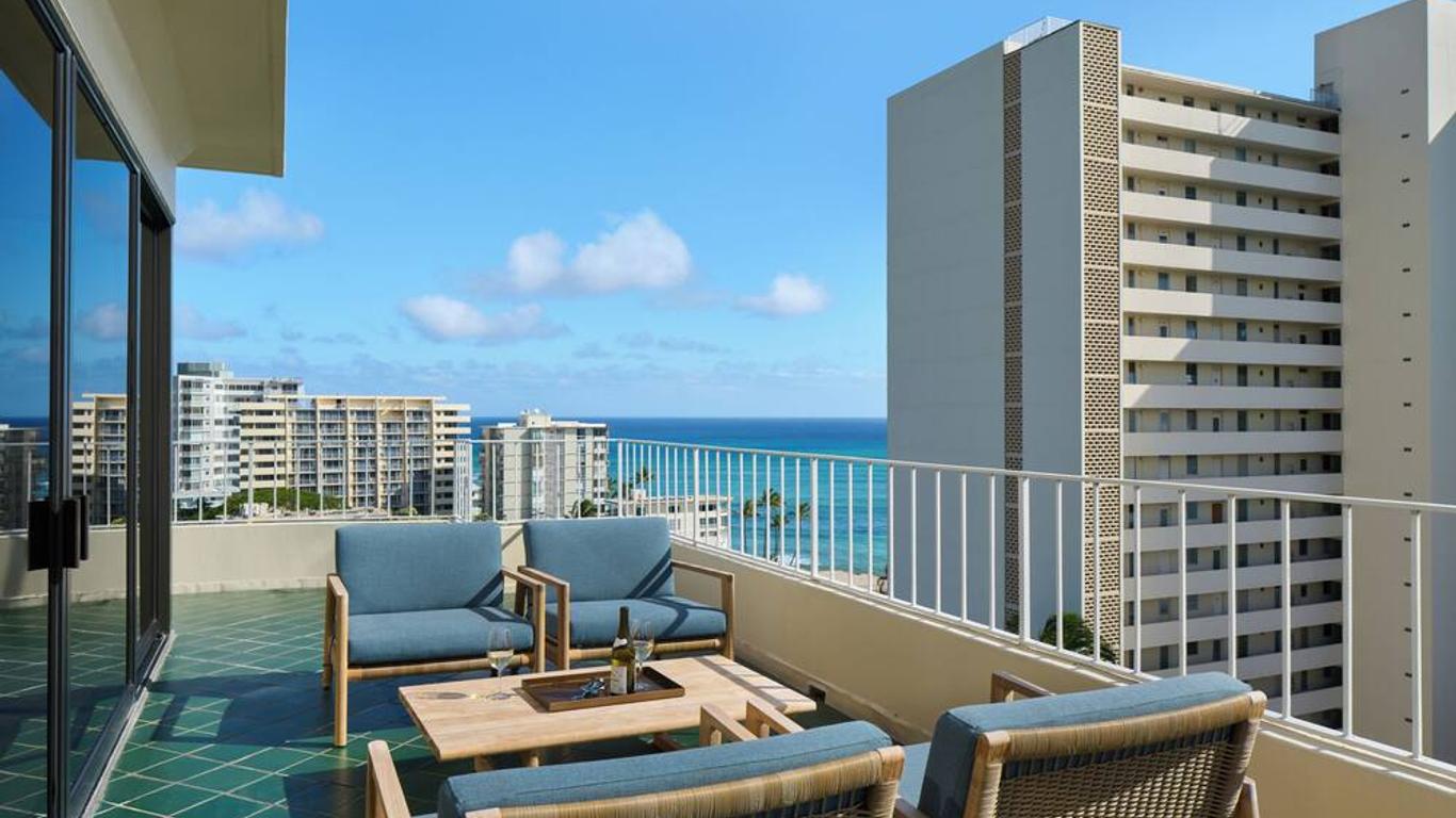 Lotus Honolulu at Diamond Head