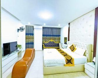 Binh Nguyen Hotel - Hanoi - Bedroom