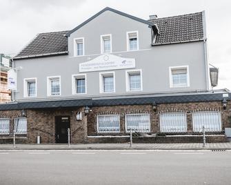 Feierabend Elsdorf - Elsdorf - Gebäude