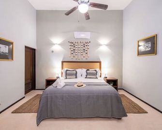 Free Private Parking Casa Balada En Santa Lucía Centro MÉrida - Mérida