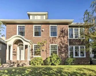 Historical 1BR Apt in Glenwood - 羅利 - 建築