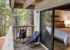 Woodsy retreat near Northstar & lake - Kings Beach - Balcony