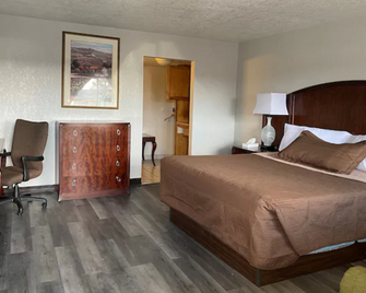 Travelodge by Wyndham Farmington Hwy 64 - Farmington - Bedroom