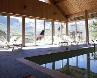 Le Hameau Des Aiguilles - Villarembert - Pool