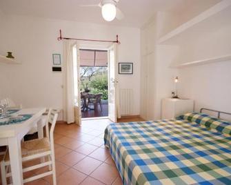 Casa Vacanze Dino - Capoliveri - Chambre