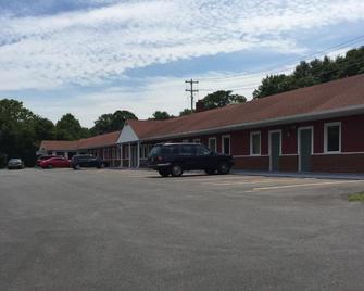 Budget Inn Mount Airy - Mount Airy - Building