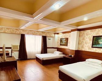 Wregent Plaza Hotel - Tagbilaran - Bedroom