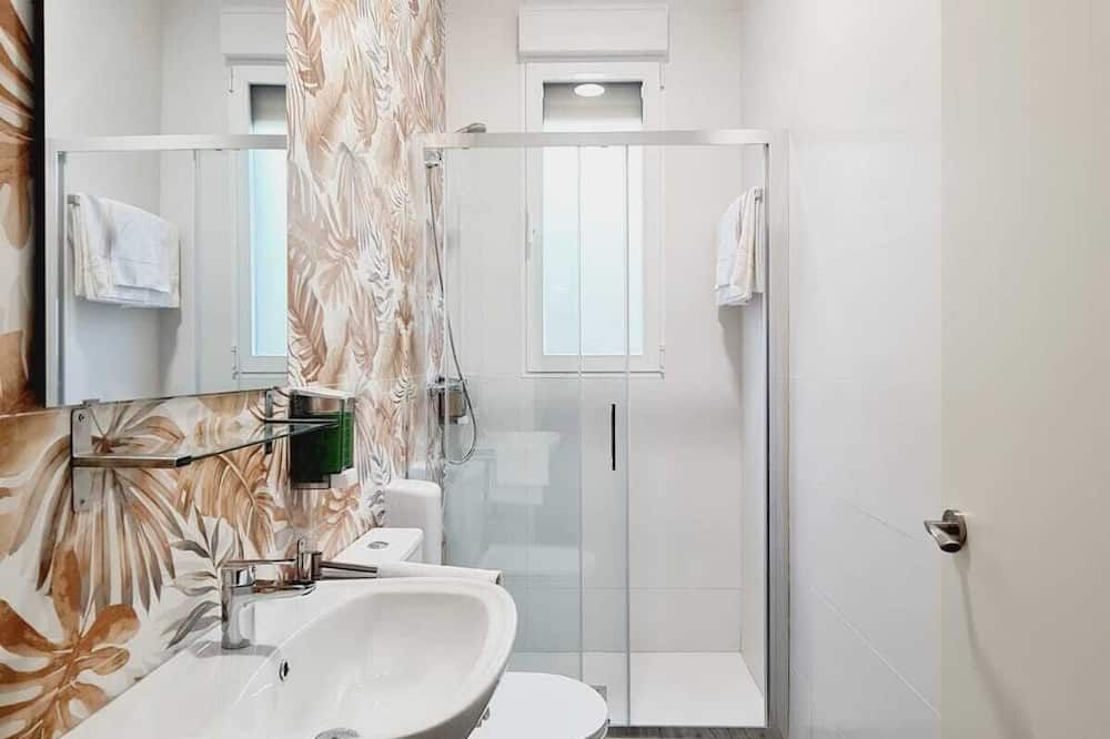 Bilbao Rooms & Kitchen Irala - Bilbao - Bathroom