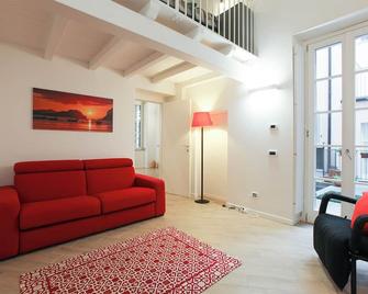 Carlo Alberto 46 - Pavia - Living room