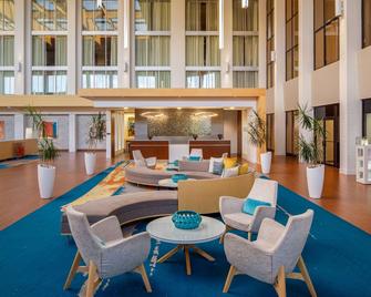 DoubleTree by Hilton Pittsburgh - Cranberry - Mars - Patio