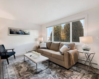 Comfortable Home | Close to Rocky Mtn Natl Park - Loveland - Σαλόνι