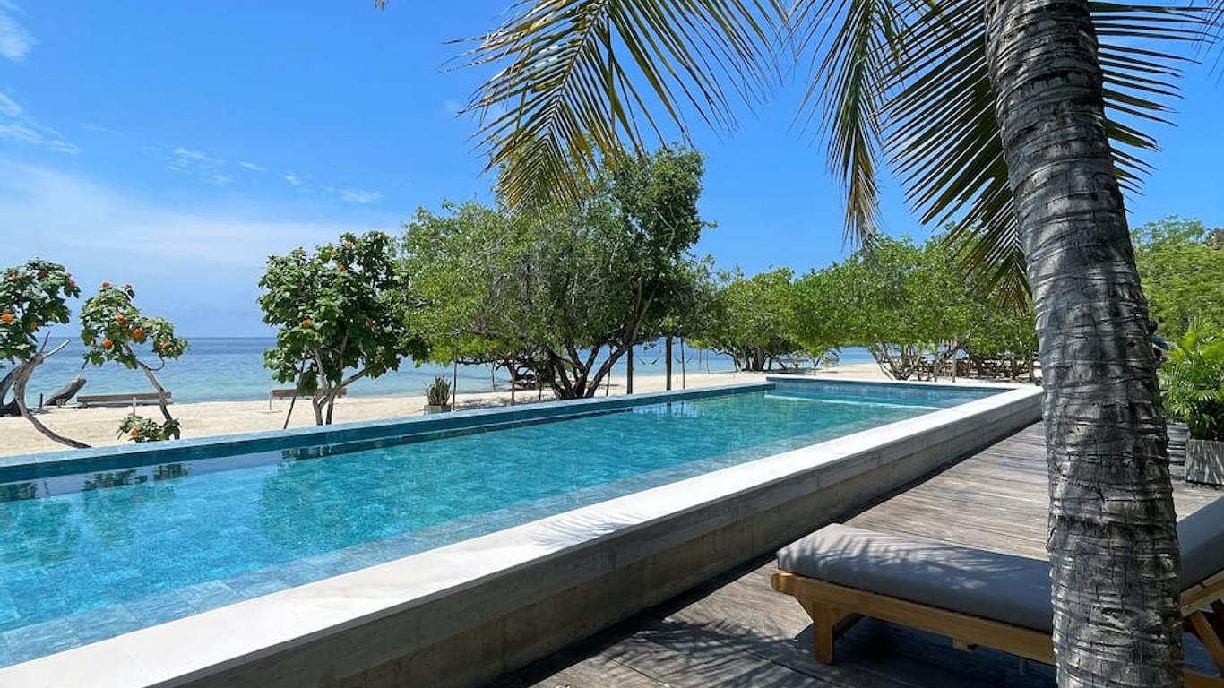 Sabai Beach Hotel
