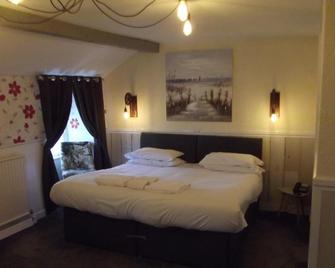 The Liverpool Arms Hotel - Beaumaris - Schlafzimmer