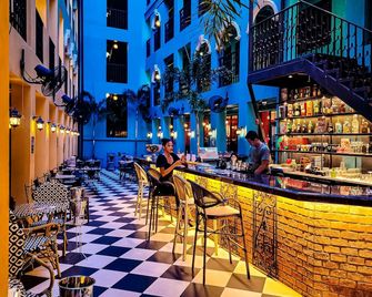 The Quba Boutique Hotel Pattaya - Pattaya - Bar