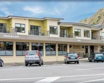 Finns Paekakariki - Paekakariki - Gebouw