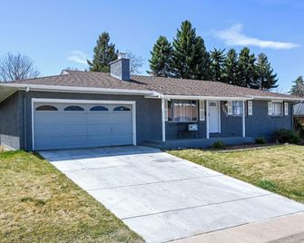 Stunning Family Home in South Denver! - Denver - Edificio