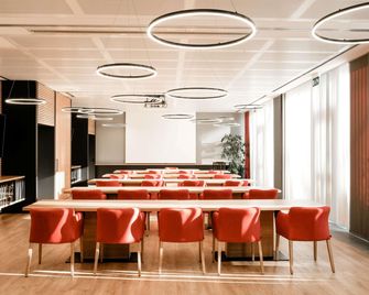 Webers Hotel im Ruhrturm Essen by Accor - Essen - Edificio
