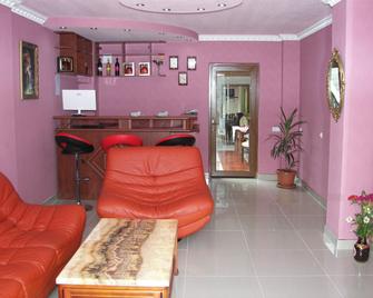 Hotel Mira - Goris - Sala de estar