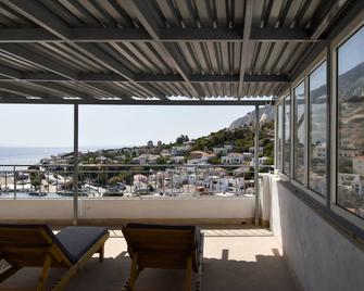 Astro Hotel - Agios Kirykos - Balcon