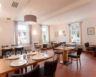 Gasthaus Zum Halbmond - Espira - Restaurante