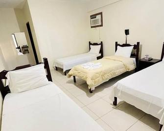 Hotel Albinos - Itaperuna - Bedroom